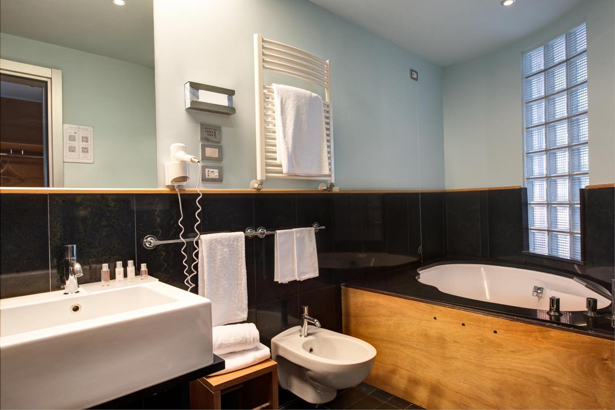 Single Room Mountain View