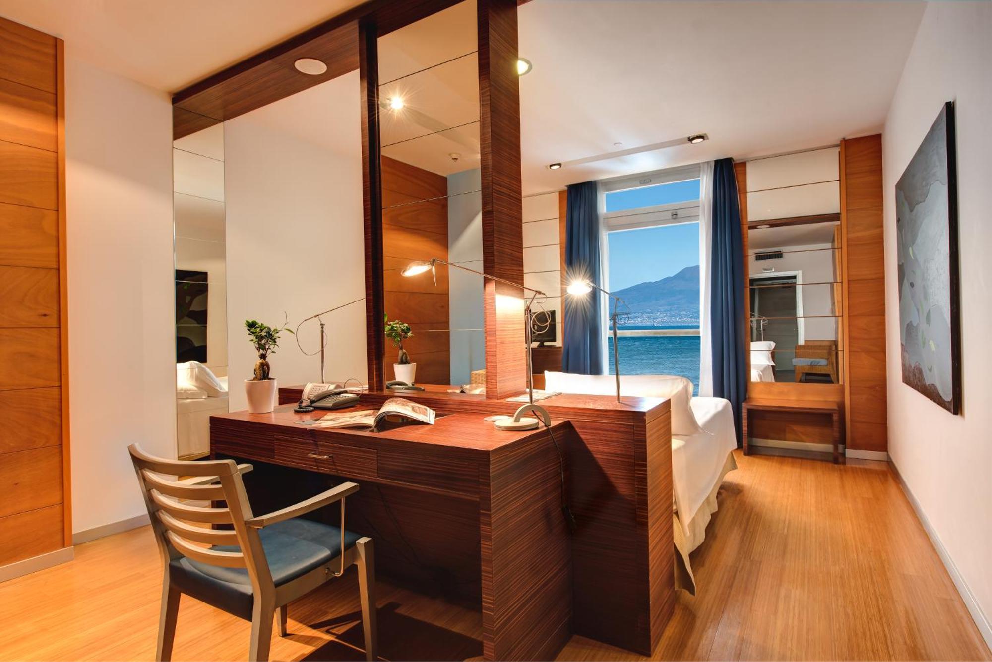 Superior Double room Partial Sea View
