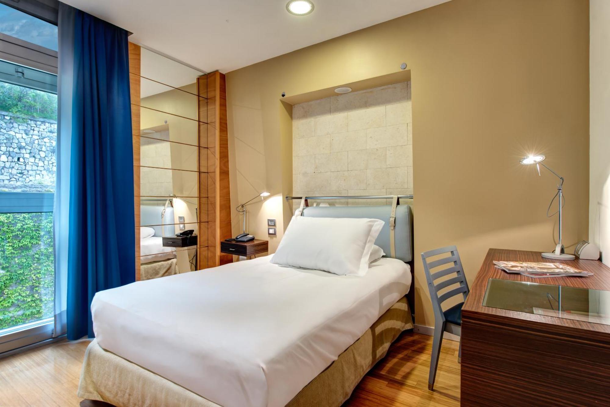 Single Room with Mountain View,1703547043:JPEG