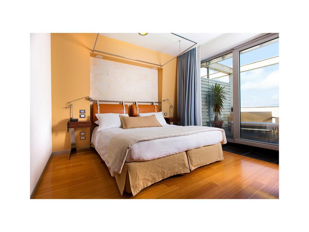 Deluxe Double or Twin Room with Terrace,1703547042:JPEG